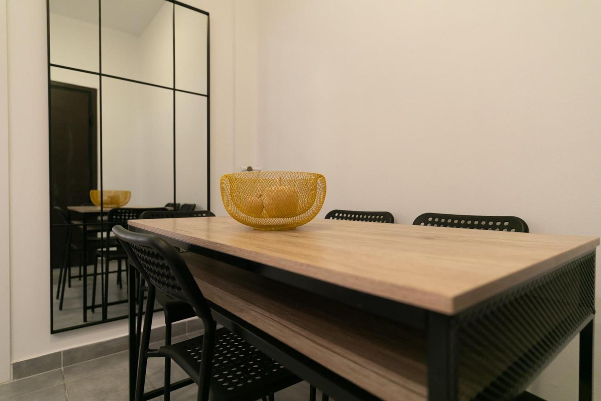 Koukaki Gem Chic Apt Near Acropolis 아테네 외부 사진